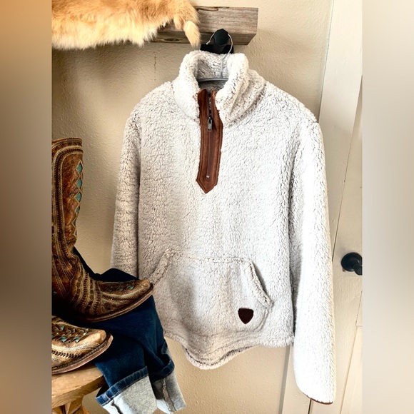 Legendary Whitetails Women’s Cream 1/4 Zip Up Sweater - Picture 2 of 4